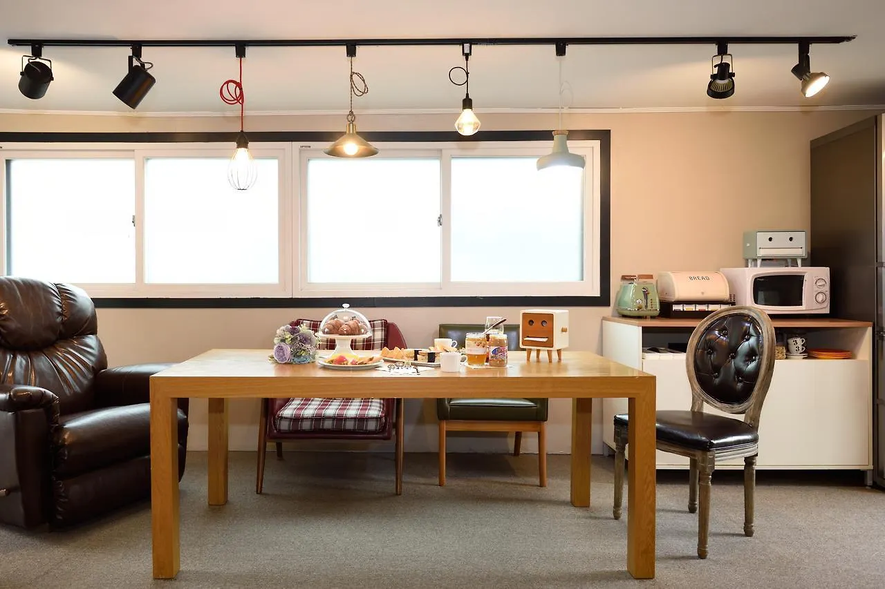 The One Hostel Hongdae In Seoul - Foreigner Only 0*,  Südkorea